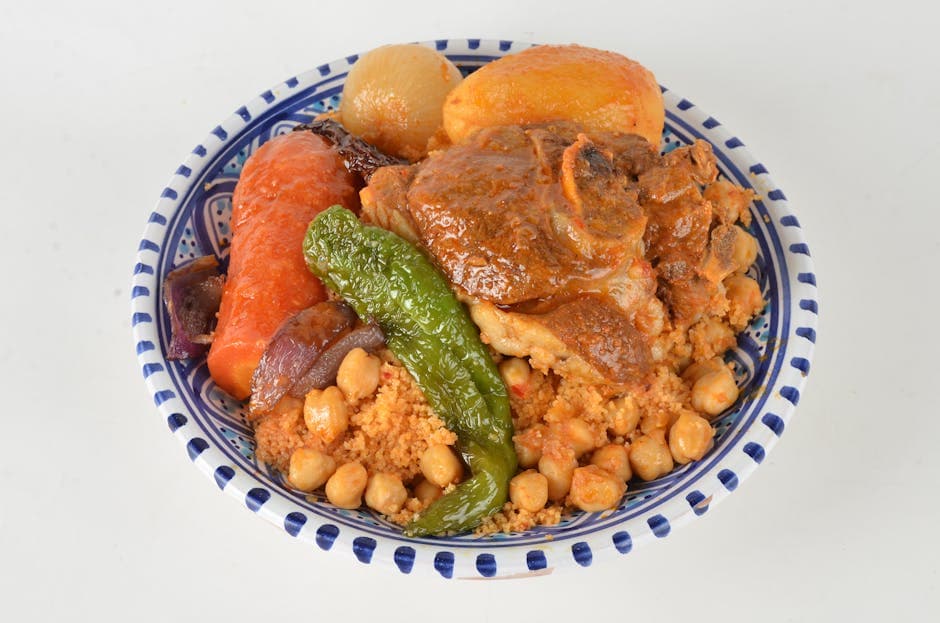 Merguez-lammepatties med couscous og gyldne rosiner