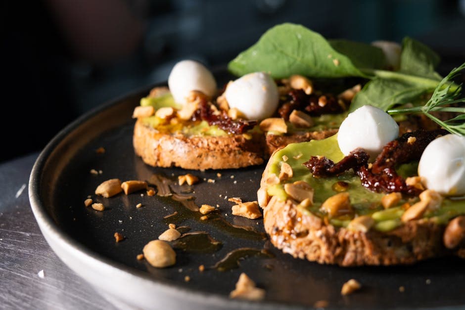 Bruschetta med grønnsaker, pinjekjerner og rosiner