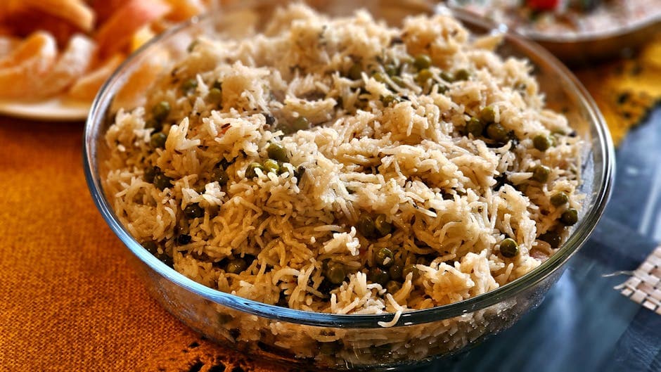 Ris pilaf med snøerter og sesamfrø