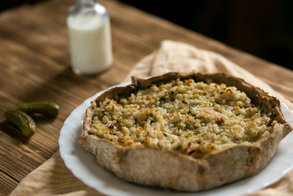 Blomkål- og purrekugel med mandel- og urtekrust