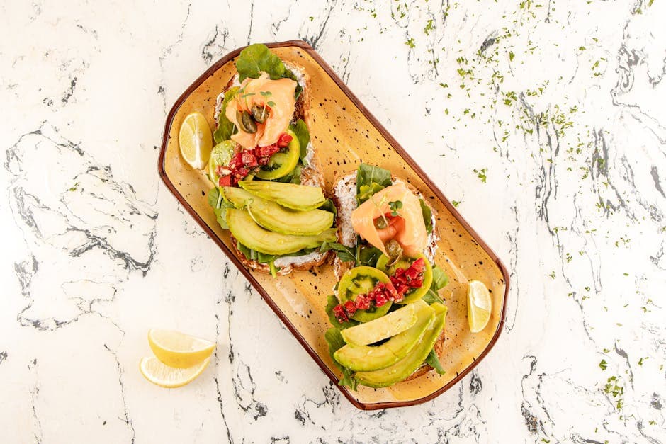 Røkelaks bruschetta med tomat- og avokadosalsa