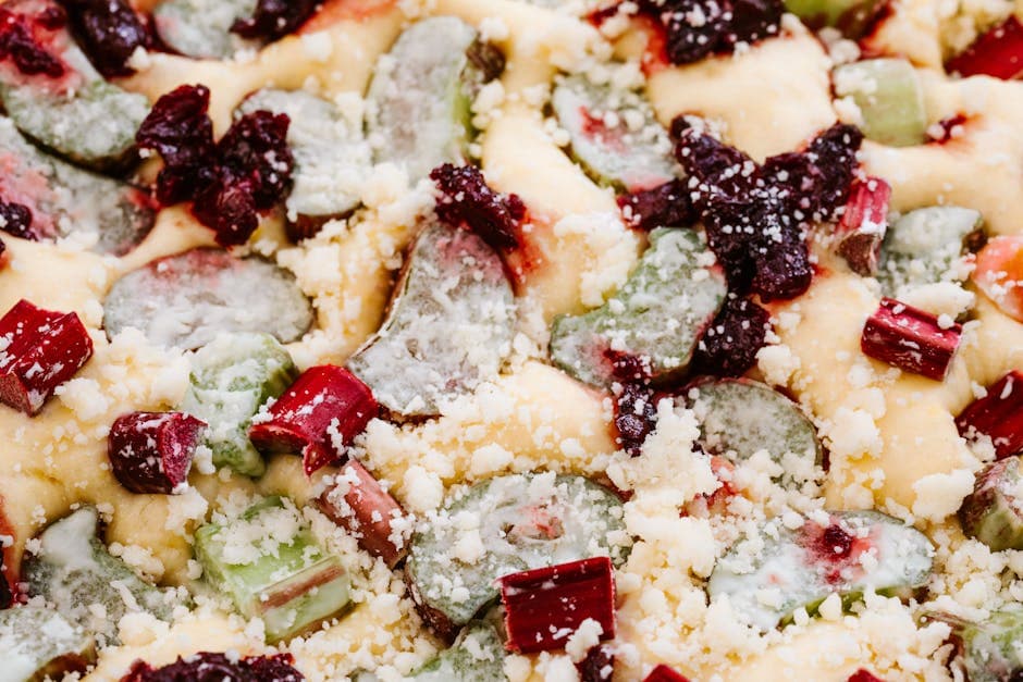 Rabarbra- og mandelkake med sprø topping