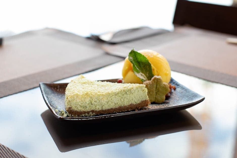 Grønn te-ostekake med bringebær og mynte-tisane