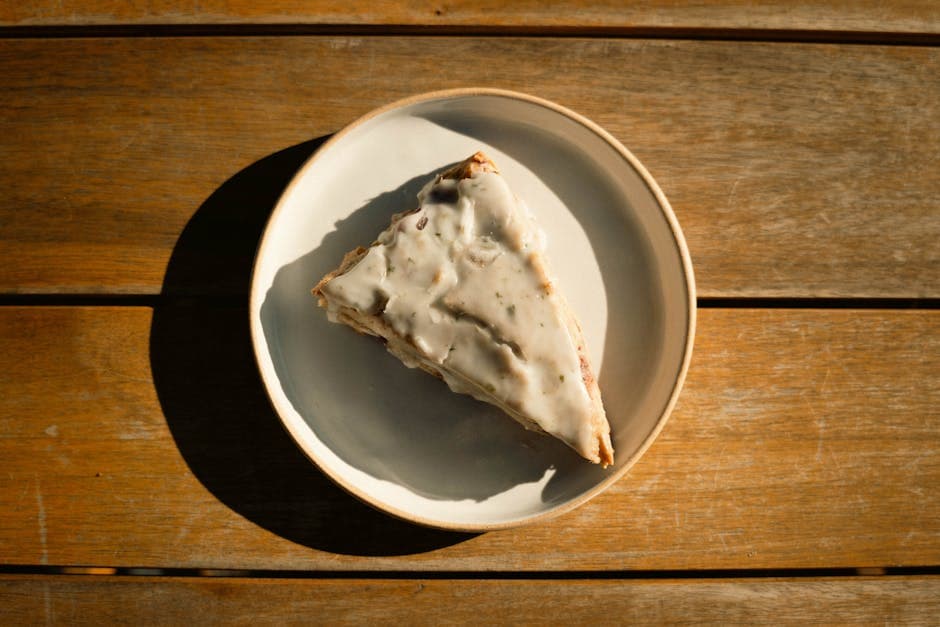 Sitron- og rosmarinscones med glasur