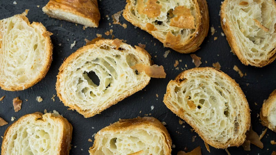 Hvit sjokolade- og croissantbrødpudding