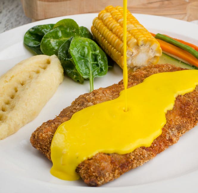 Hummer-schnitzel med frisk key lime-beurre blanc