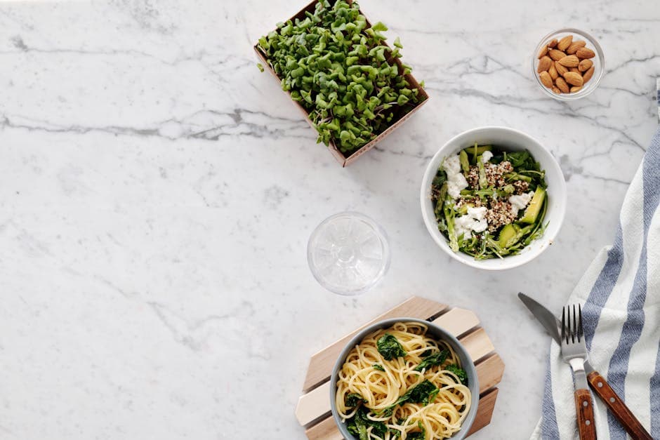 Pasta med spinat-ricottapesto, sprø prosciutto og asparges