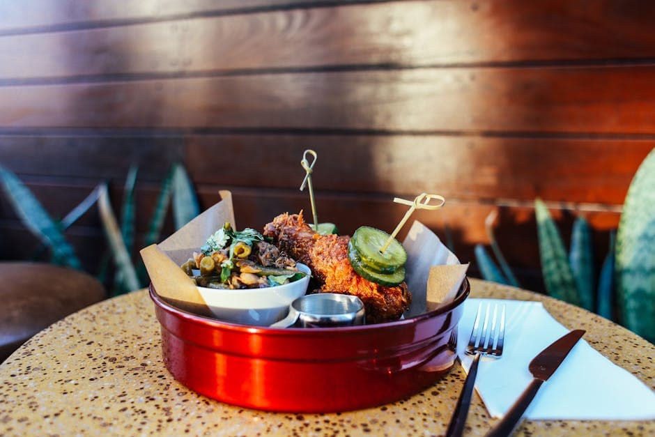 Sprøstekt kylling i kulturmelk med kremet saus