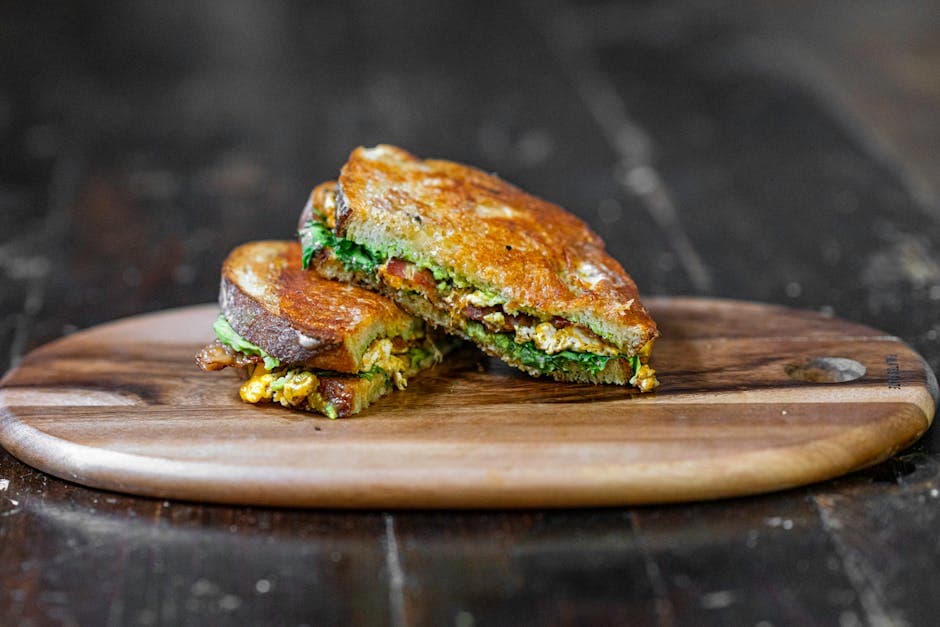 Grillede sandwicher med spinat og artisjokk