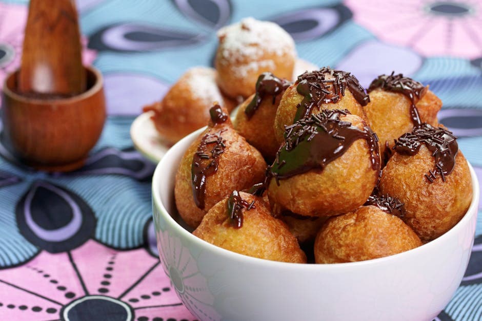 Bunuelos Criollos med kanelsirup