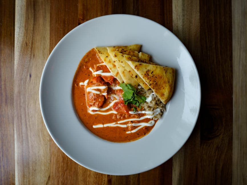 Butter Chicken Parathas med søt tomatchutney