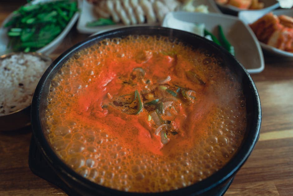 Budae Jjigae (Koreansk militærgryte)