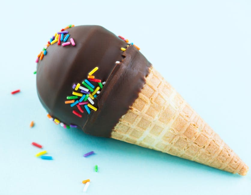 Sjokolade- og ingefærmousse i sprø kjegler