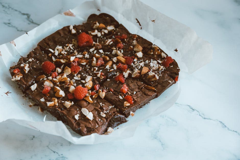 Bringebærbrownie med sjokolade og syltetøy