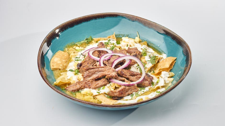 Raske chilaquiles med bønner og ost