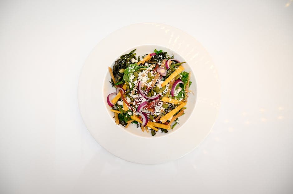 Vinterkålssalat med pære og blåmuggost