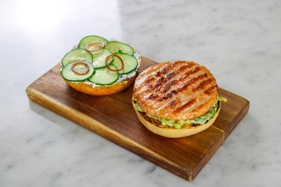 Grillet laks med søt-syrlig agurkrelish