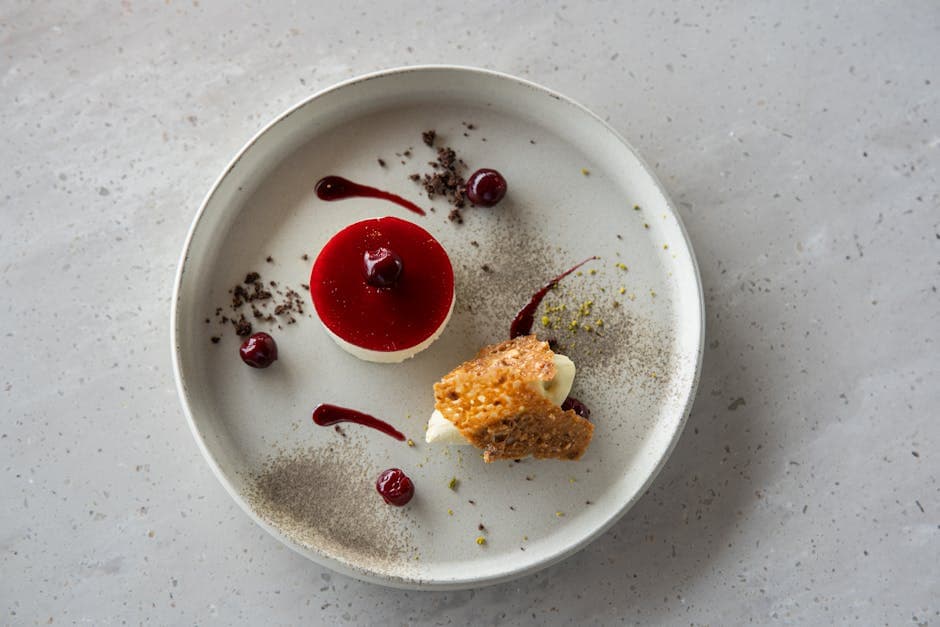 Mandel panna cotta med kirsebær og kandiserte mandler