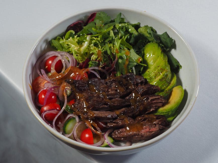 Salat med revet oksekjøtt og limevinaigrette