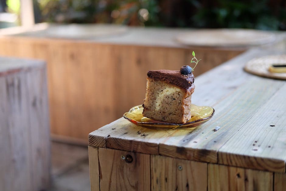 Karamell- og valnøtt-banankake (opp-ned)