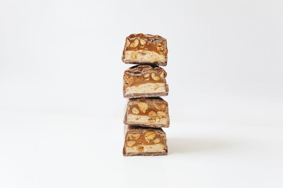 Hjemmelaget sjokoladebar med peanøtter og nougat