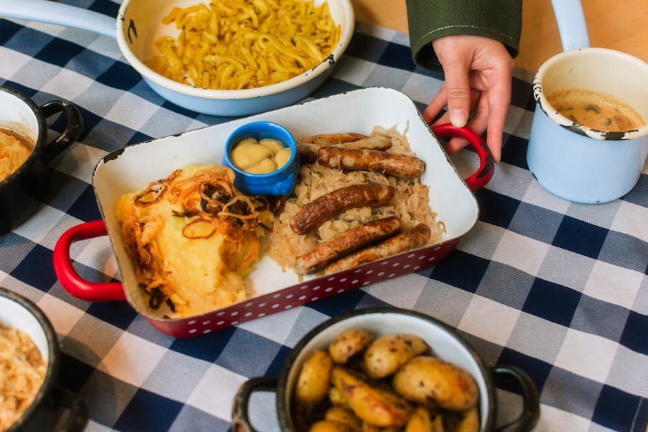 Svin i butterdeig med surkål og sennep