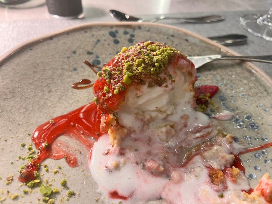 Jordbær- og pistasj-mille-feuillantines