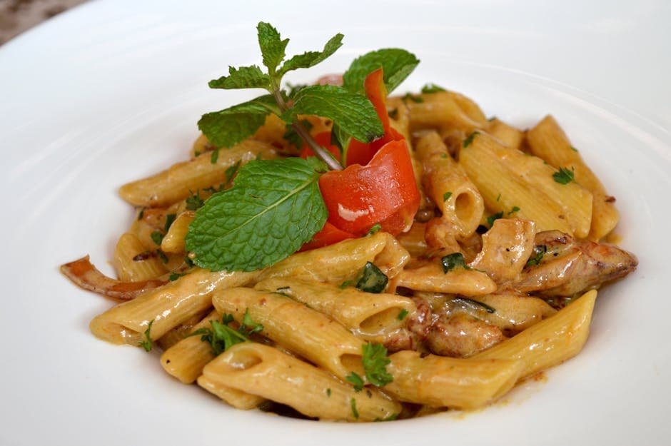 Kremet pasta med kylling, soltørkede tomater og Gorgonzola