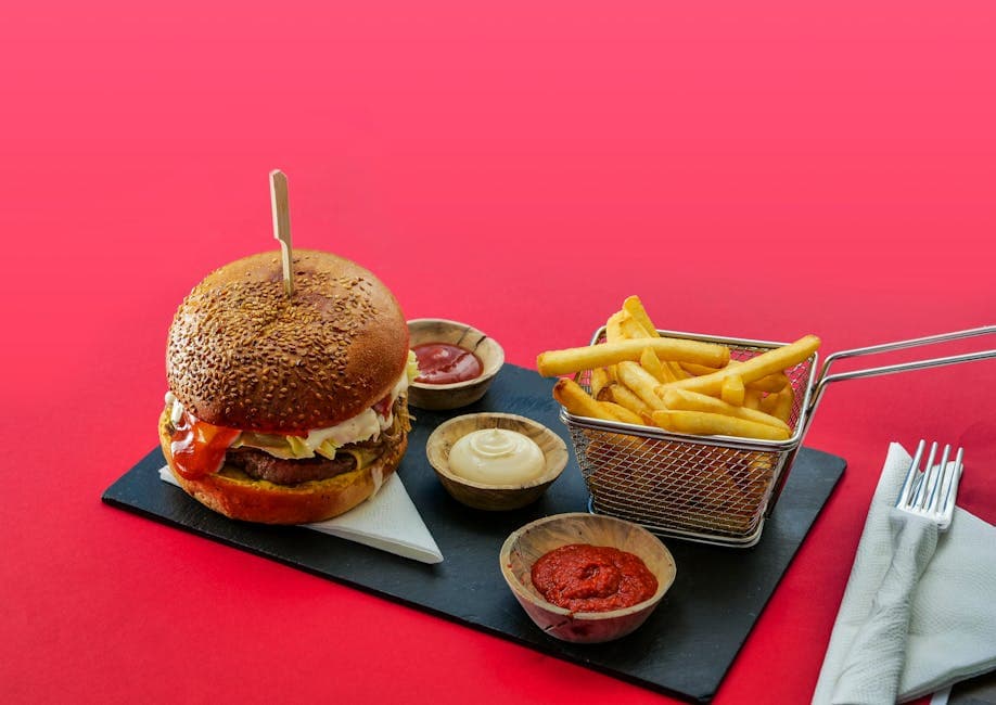 Sprø pommes frites med trøffelaioli