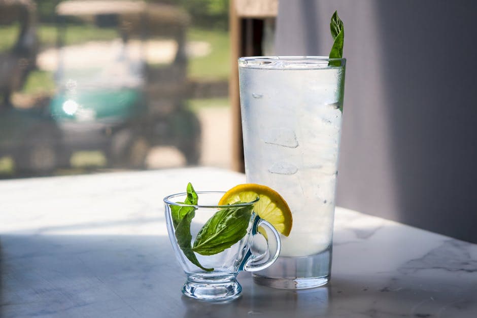 Frisk basilikum-smoothie med sitron