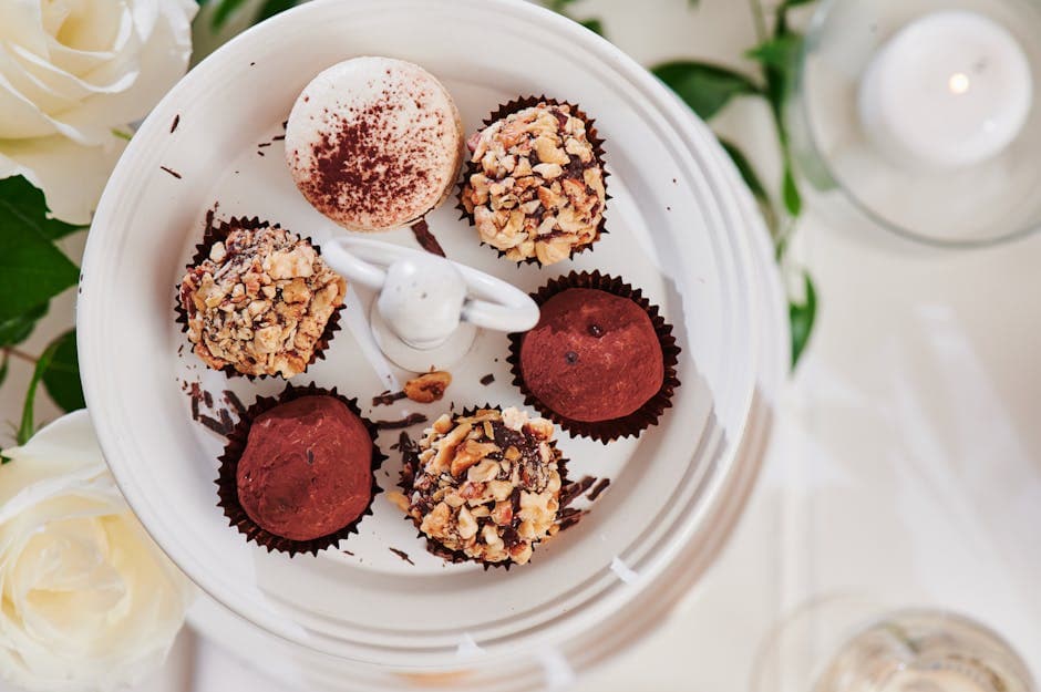 Kjeks-truffler med sjokolade og hasselnøtt