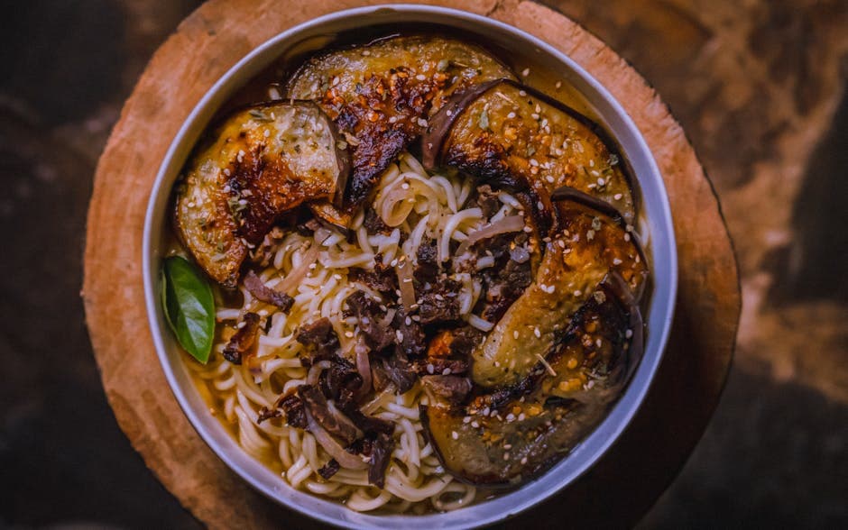 Søt kinakål og aubergine med pasta