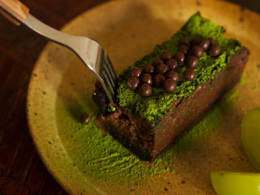 Grønn te- og appelsinbrownies med sjokoladebiter