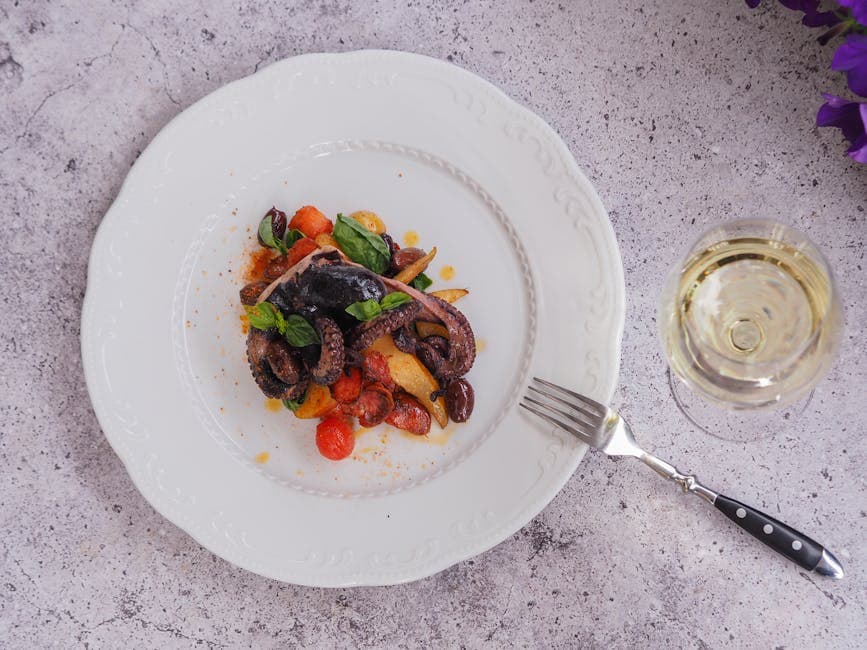 Blekksprut- og bønnesalat med safranemulsjon