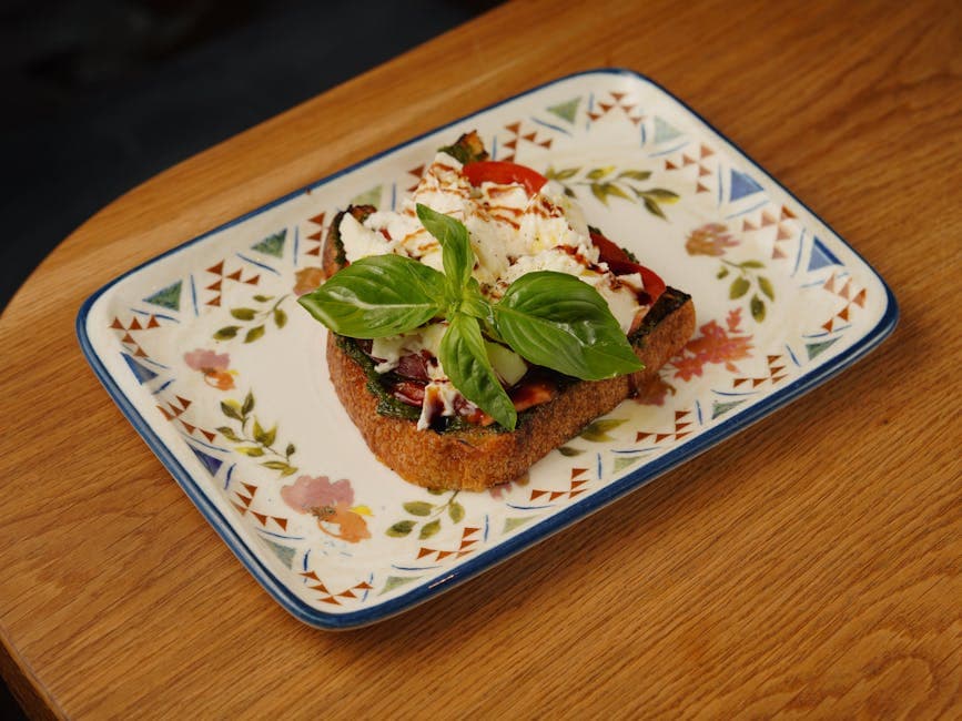 Mandel- og ferskentoast med basilikum