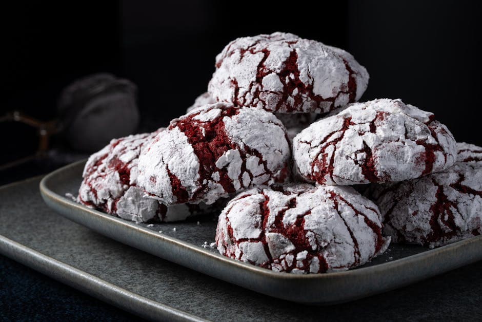 Red Velvet Crinkle Cookies med kremostfyll