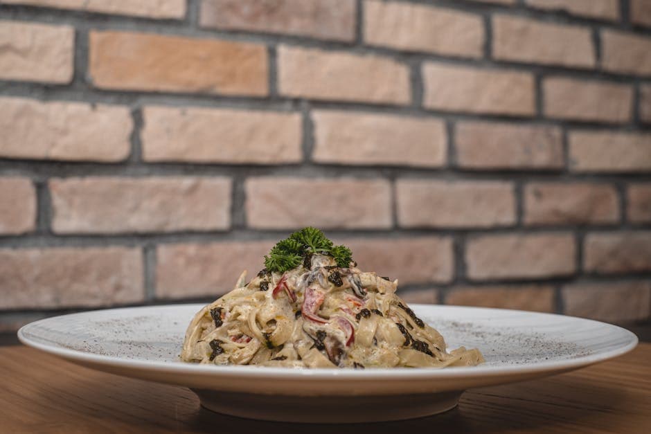 Sort slips pasta med pancetta og artisjokk