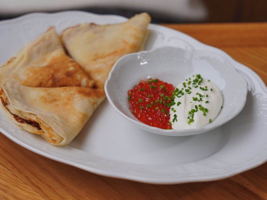 Chorizo- og purrecrêpes med rømme og gressløk