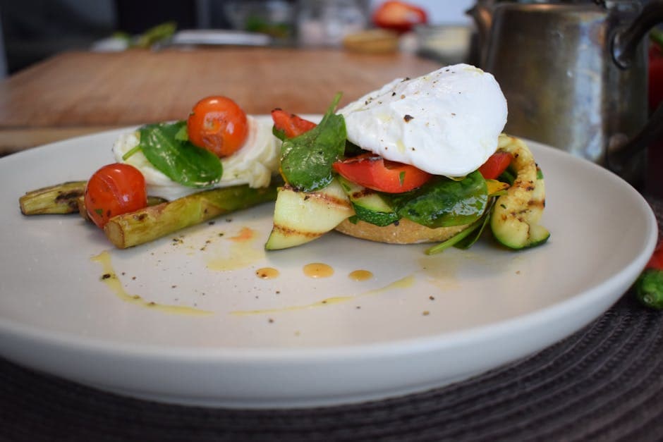 Grønnsakshash med posjerte egg