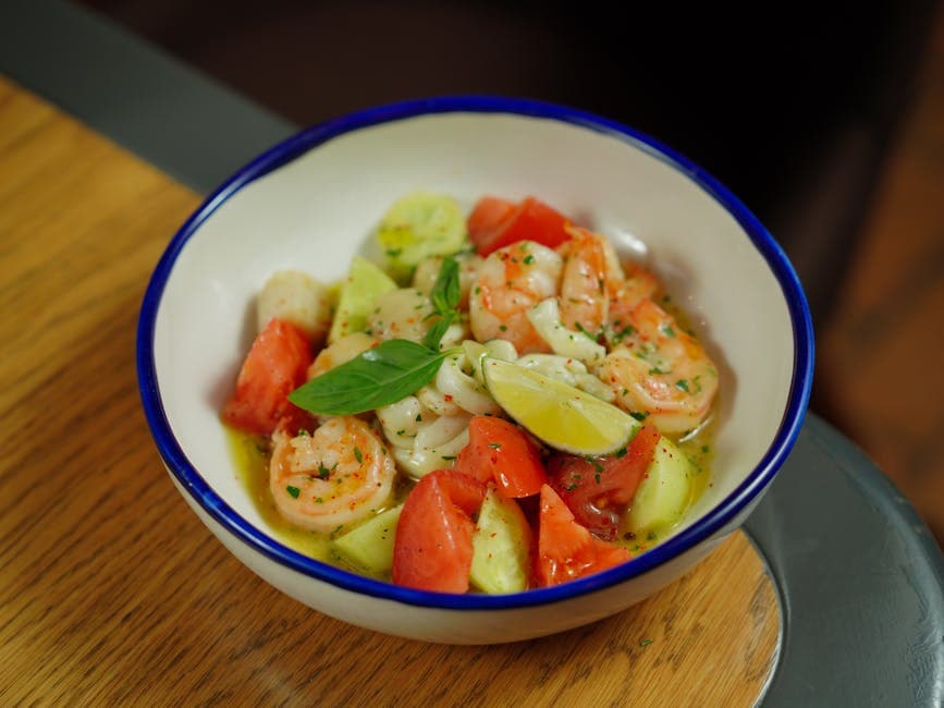 Rekesalat med agurk og mynte