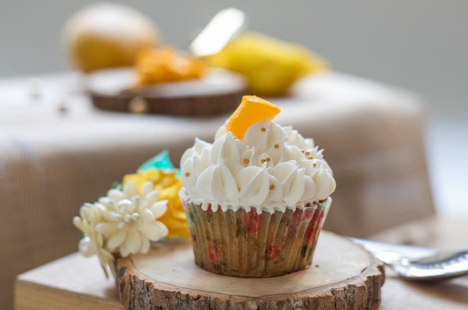 Sitruscupcakes med hvit sjokoladeglasur