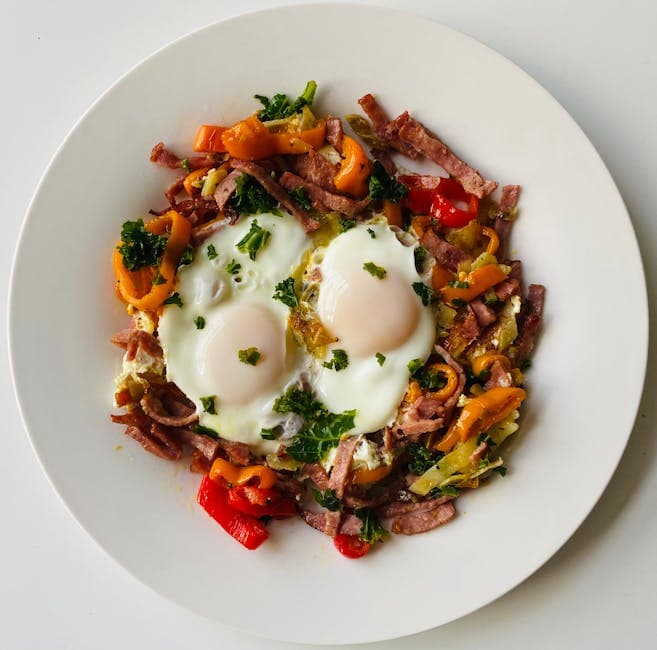 Piperade Basquaise med skinke og egg