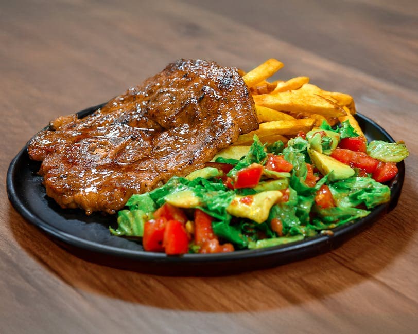 Grillet stripesteik med krydret krabbesalat