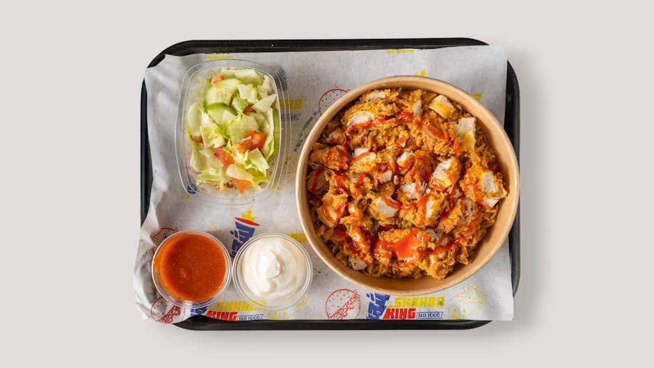 Kylling- og potetbolle med krydret saus