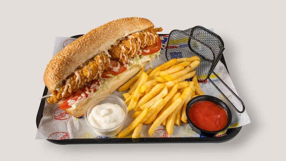 Sprø Po' Boy-sandwich med fritert østers og krydret remoulade