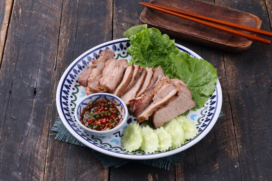 Thailandske svinefiletskiver med peanøttsaus