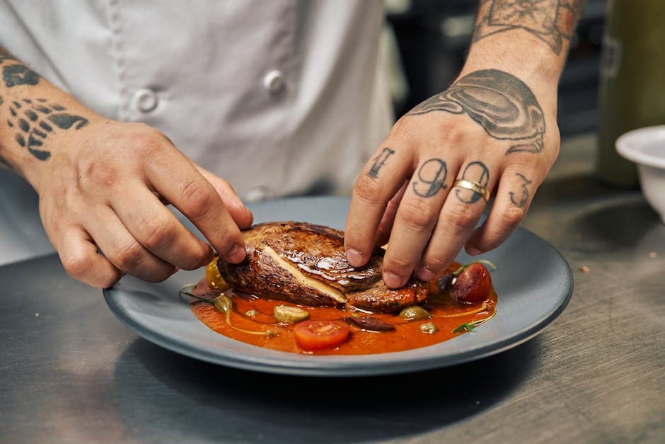 Sverdfisk med røkt tomat-smør, potethash og sitronsalat