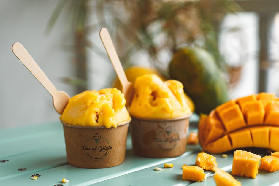 Frisk mangosorbet med kokos og lime