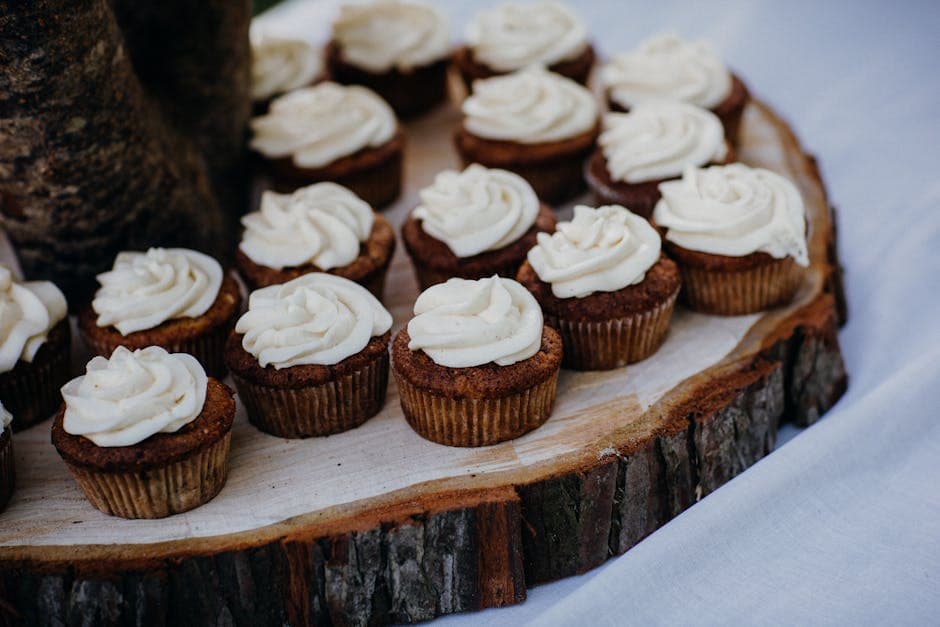 Pastinakk- og kvedecupcakes med kremostglasur