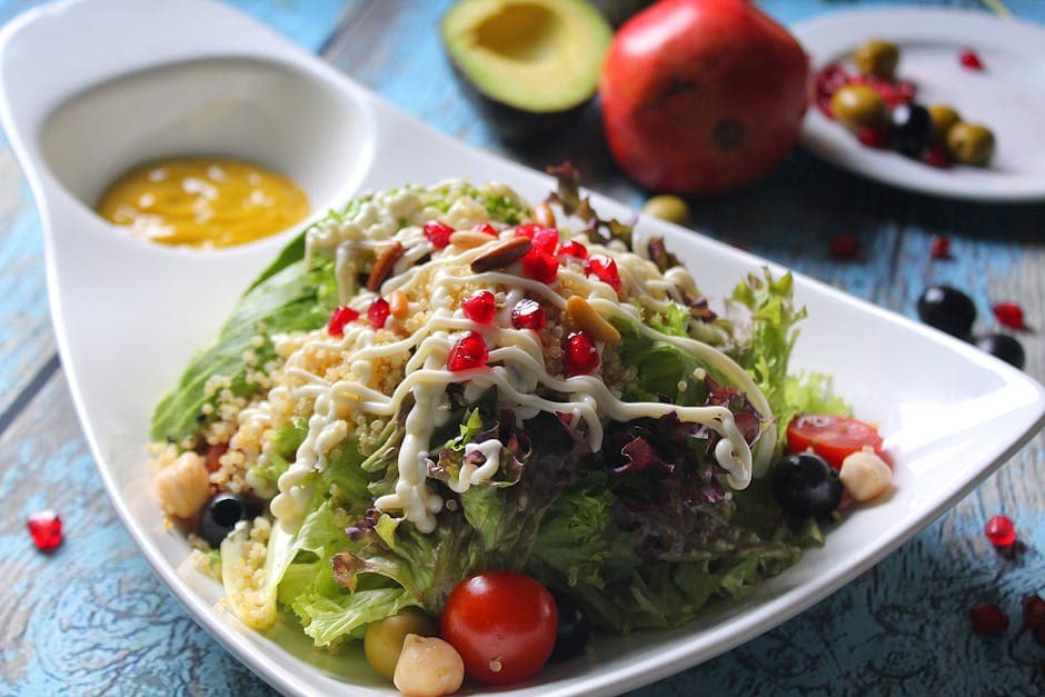 Frisk escarolesalat med honning-sennepsdressing